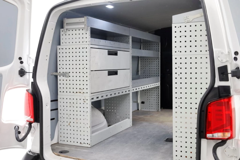  https://morgenlease.images.ilsa.cloud/87f46825-50a6-4c78-83db-e93331e499cc.webp