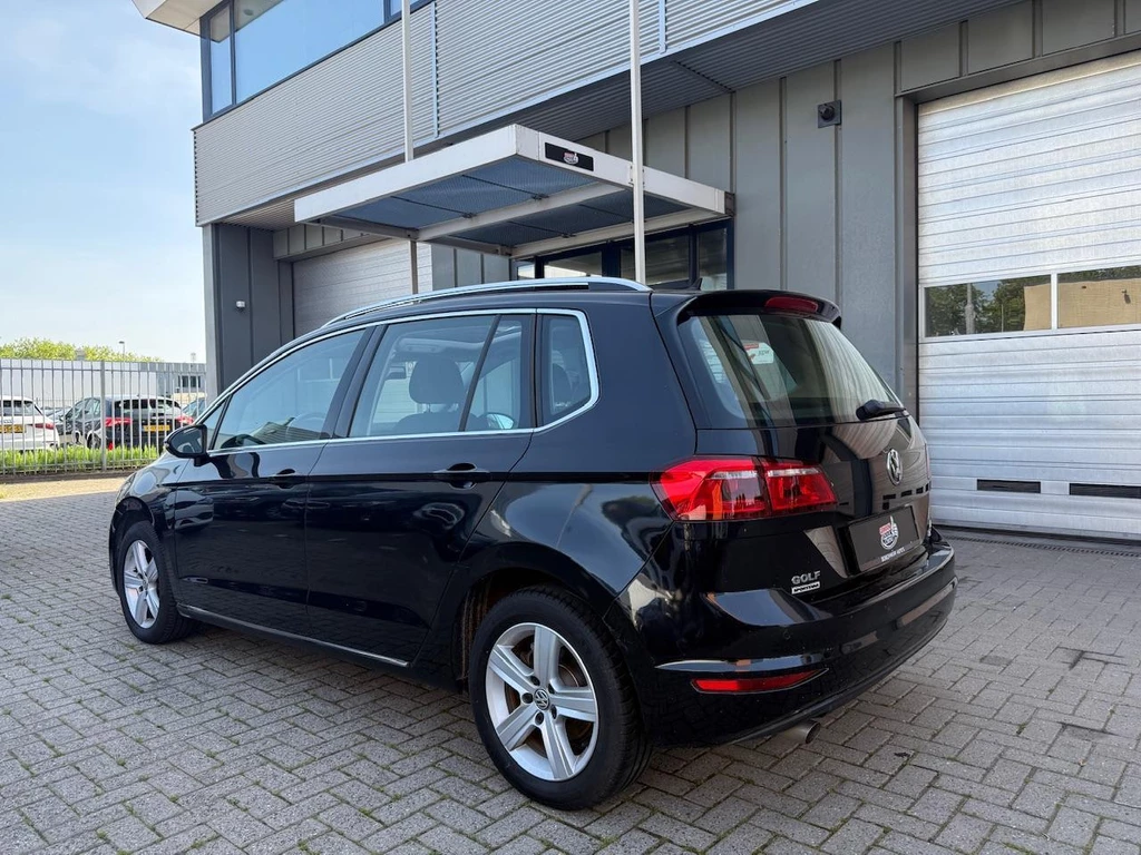  https://morgenlease.images.ilsa.cloud/8a215eb7-1fca-45ba-8195-cee2fc096869.webp