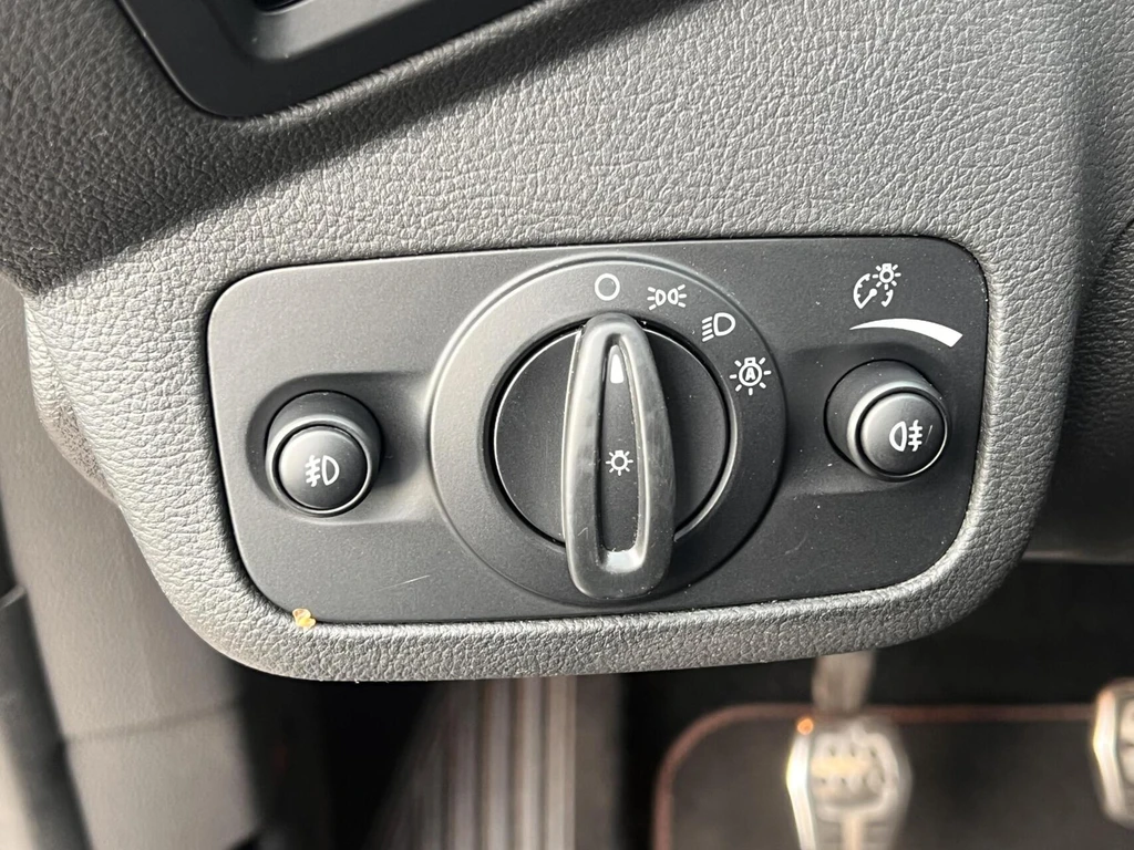  https://morgenlease.images.ilsa.cloud/8a8bf5b5-4d5b-4641-950b-09476c1e0c19.webp