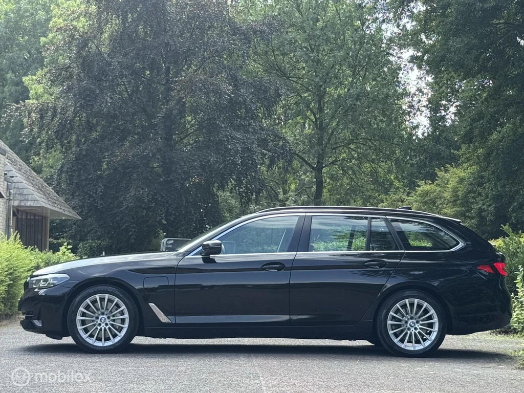  https://morgenlease.images.ilsa.cloud/8d16301e-f782-4d4e-8a8d-0e53012eef98.webp