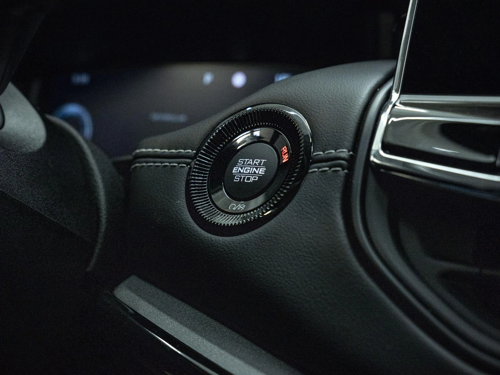  https://morgenlease.images.ilsa.cloud/8e26b890-147e-409b-b3e1-4efdce11307b.webp