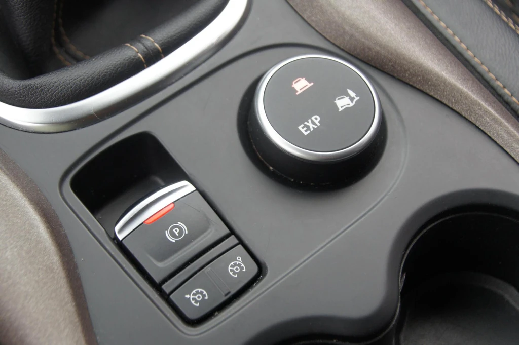  https://morgenlease.images.ilsa.cloud/8fd90949-509e-4956-99ee-c57d428eb3f0.webp