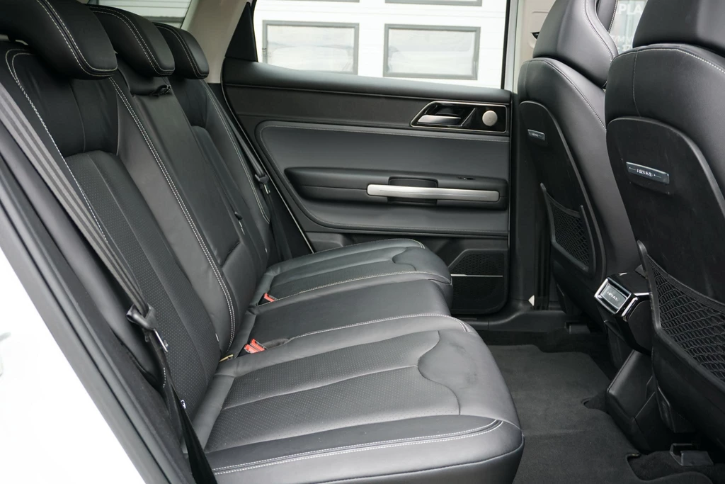  https://morgenlease.images.ilsa.cloud/947bdf43-2db2-4c47-88f6-ac3584f8ce9b.webp