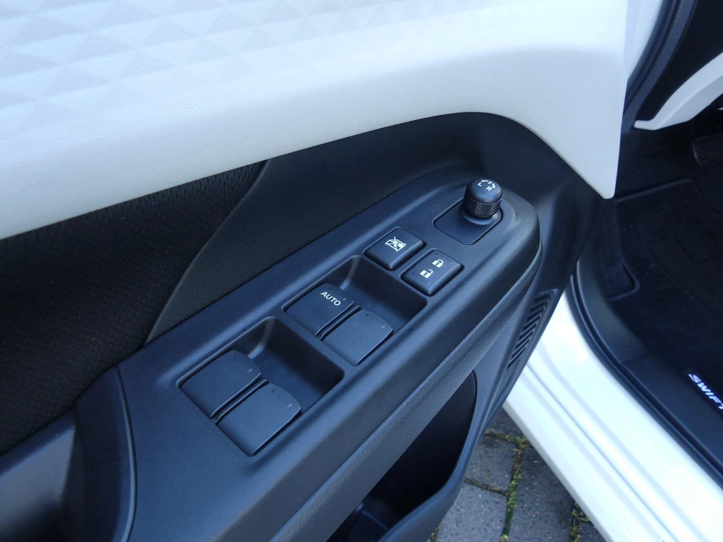  https://morgenlease.images.ilsa.cloud/95e6b6e9-1aec-46c4-a766-ee684b4b317e.webp