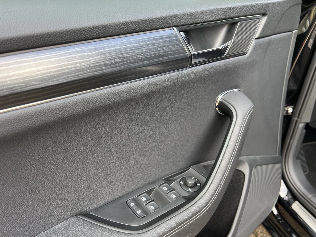  https://morgenlease.images.ilsa.cloud/98029efa-e902-417a-9e68-a6afb9cd6333.webp