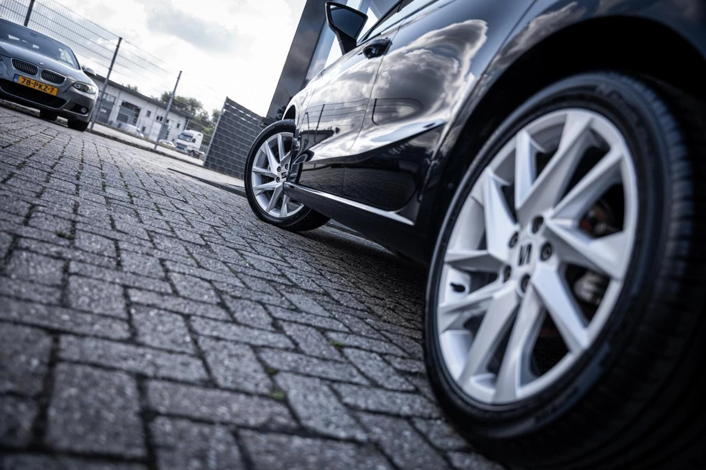  https://morgenlease.images.ilsa.cloud/9e4ce05f-d709-4e73-8667-f4ebdaf3acd4.webp