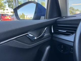 https://morgenlease.images.ilsa.cloud/9f8ef819-d4a1-4960-b407-5661cd4f066b.webp
