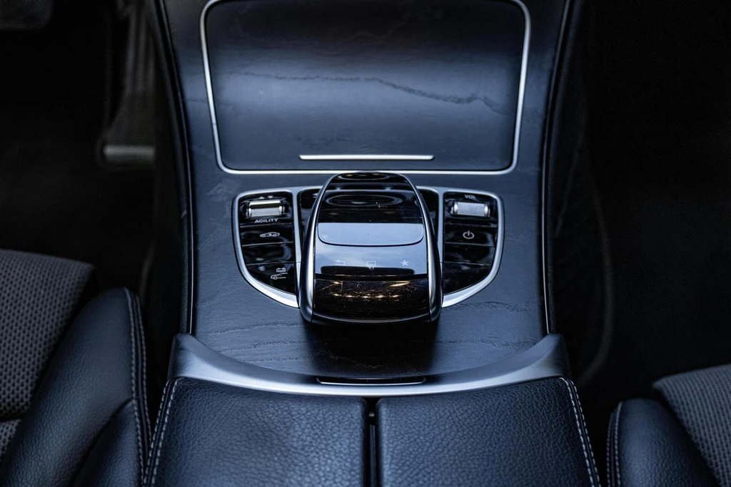  https://morgenlease.images.ilsa.cloud/9f92ec93-2d98-4715-ac41-46173af67f03.webp