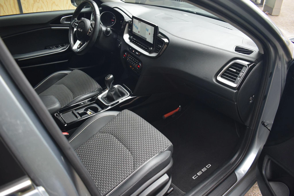  https://morgenlease.images.ilsa.cloud/9fca8583-c50f-4046-b349-80c285692f38.webp
