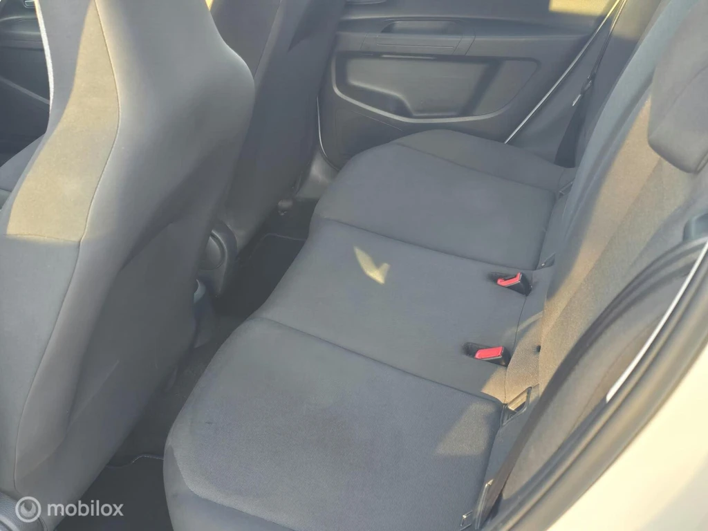  https://morgenlease.images.ilsa.cloud/a478bcf4-cb81-49e0-a78f-033863c218b1.webp