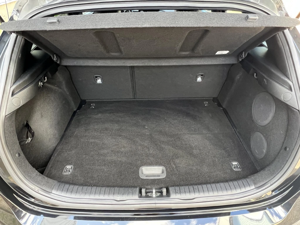  https://morgenlease.images.ilsa.cloud/a5de3665-8db4-4f86-875d-d1ae5a733f92.webp