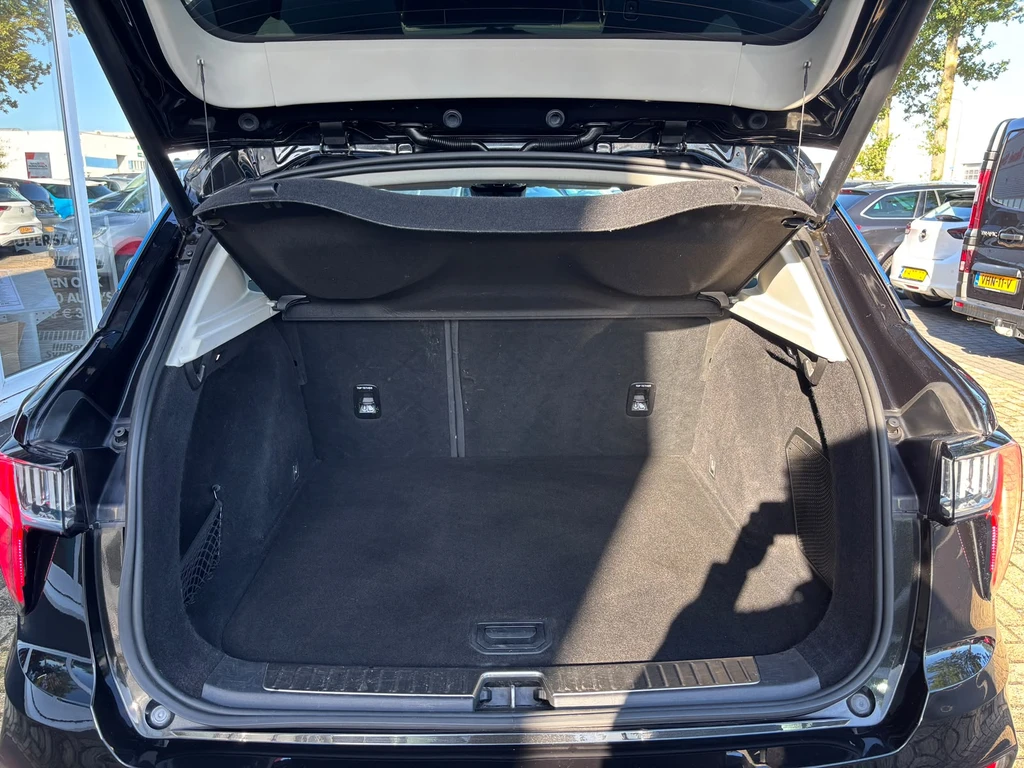  https://morgenlease.images.ilsa.cloud/a844f453-7e3b-4dd6-844e-1091afa61e5e.webp