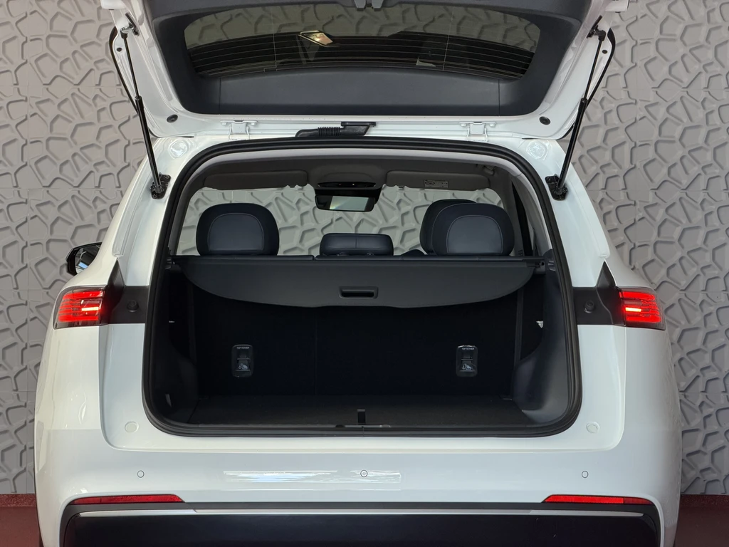  https://morgenlease.images.ilsa.cloud/a9d057d5-5326-40f4-bccc-6202aaf66a4f.webp