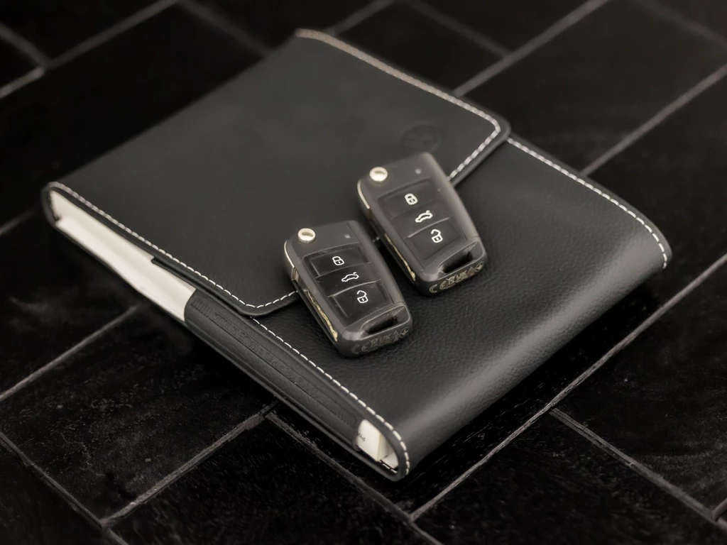  https://morgenlease.images.ilsa.cloud/aa60b84e-7498-4ae3-8eb8-77fb4e4495ba.webp