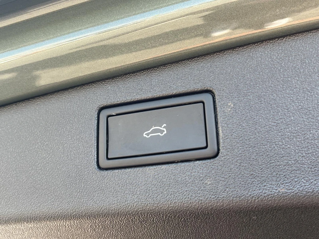  https://morgenlease.images.ilsa.cloud/aa789903-a3e2-48db-b05e-2bfa7100dd83.webp
