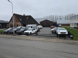 https://morgenlease.images.ilsa.cloud/af04de4b-d889-4580-af36-63ec26d5e492.webp