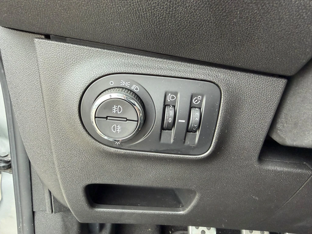  https://morgenlease.images.ilsa.cloud/af89130b-d8a5-4125-8d96-e07017b6cc21.webp