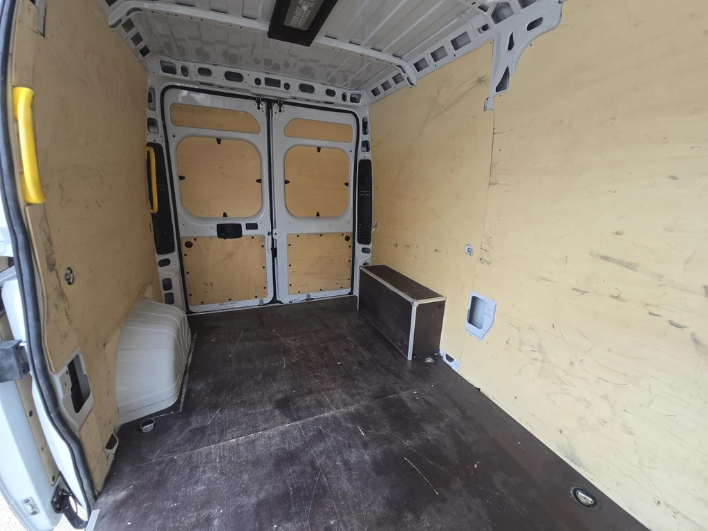  https://morgenlease.images.ilsa.cloud/b2eb8758-53eb-48a6-8309-a29c58d88d78.webp