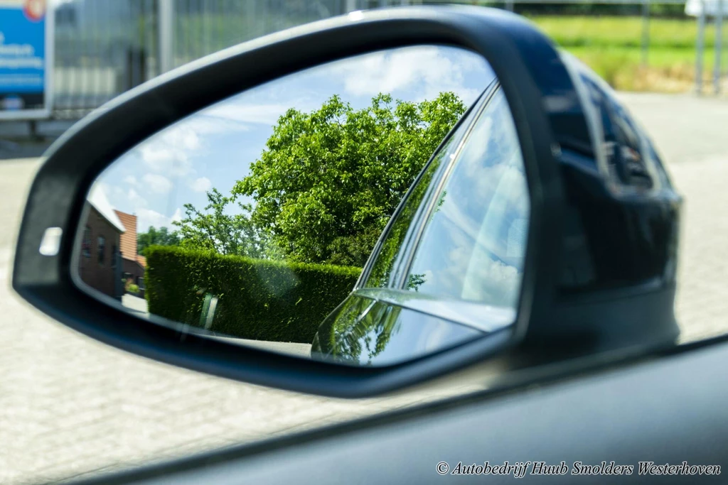  https://morgenlease.images.ilsa.cloud/b581ffbb-e2dc-4d45-b83c-38eaea899325.webp