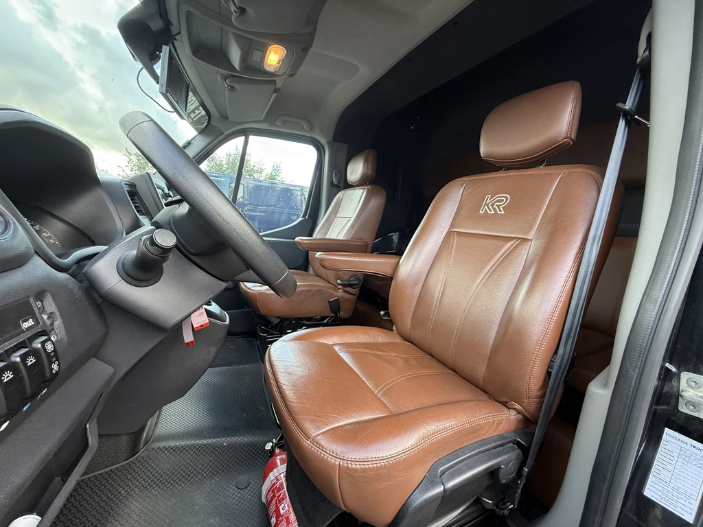  https://morgenlease.images.ilsa.cloud/b61e17cf-c723-4fca-bcf8-08c70e3126fb.webp