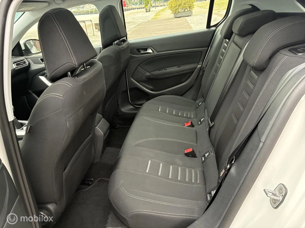  https://morgenlease.images.ilsa.cloud/b65c42b0-e543-4d63-a59a-0244fac35753.webp