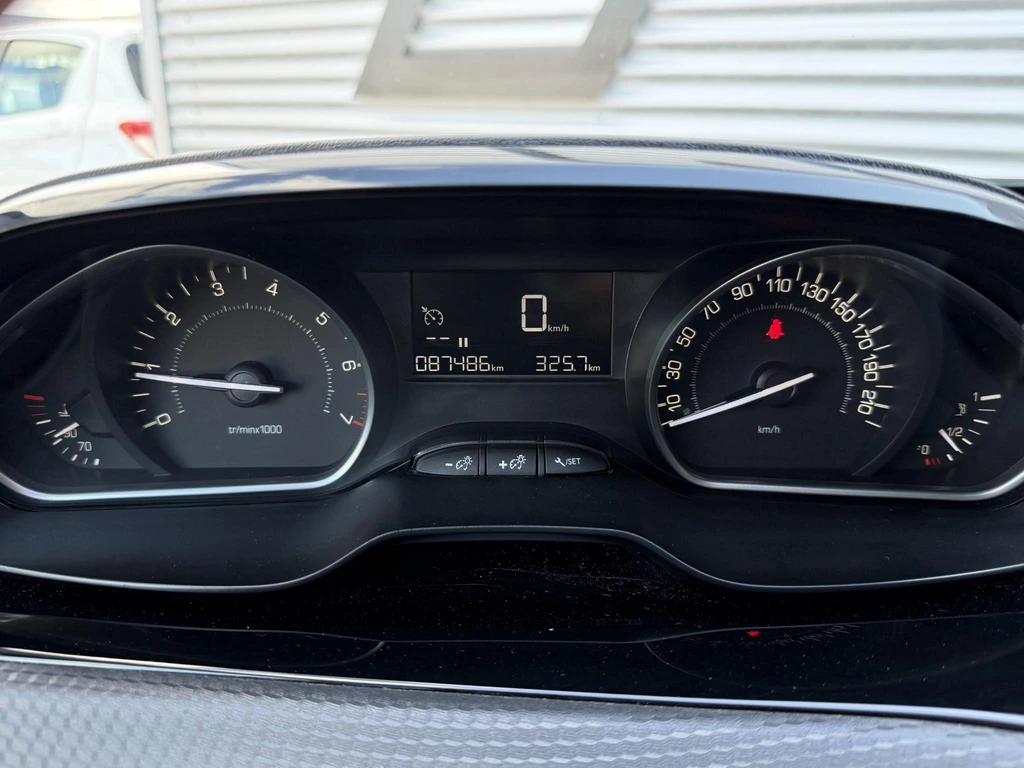 https://morgenlease.images.ilsa.cloud/b68b552c-6a54-40f0-a13b-c693d503d3b8.webp
