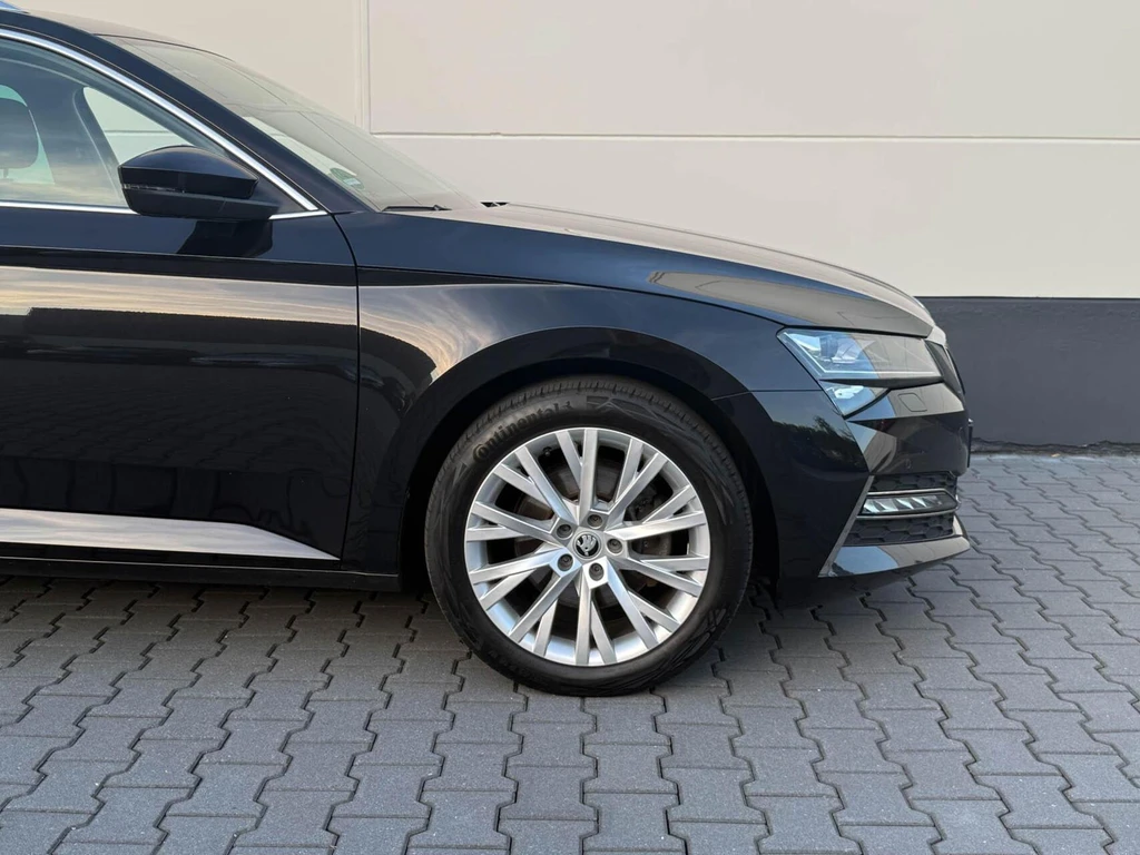  https://morgenlease.images.ilsa.cloud/b6ea561c-1342-4968-88fc-ab25f02820cc.webp