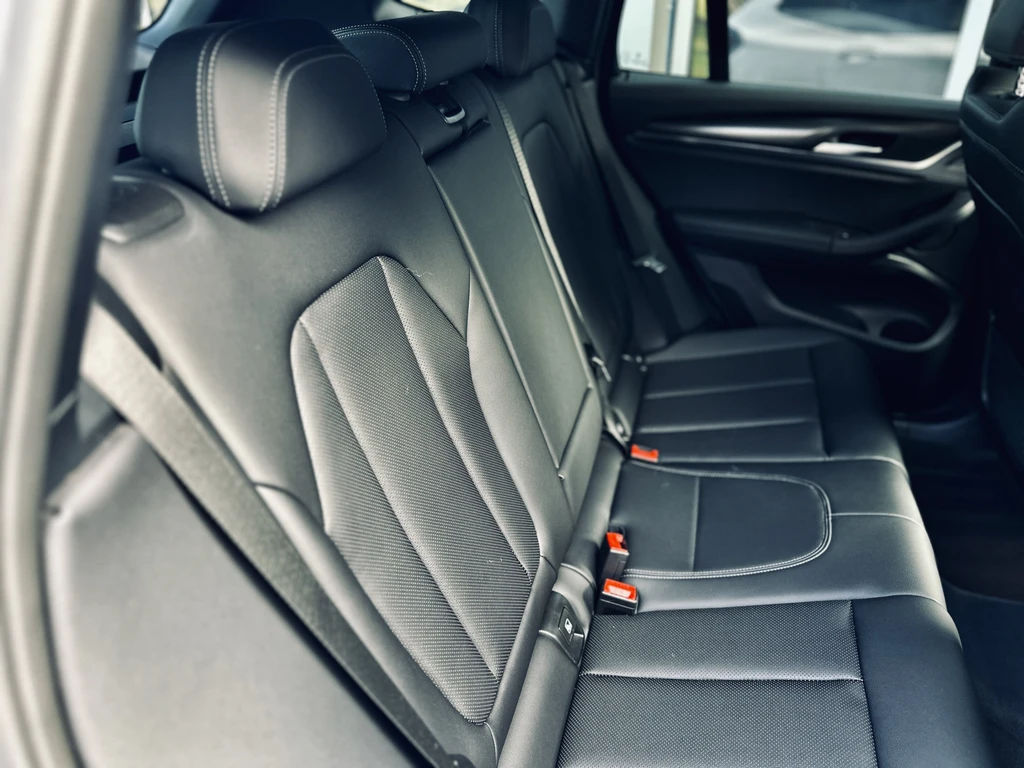  https://morgenlease.images.ilsa.cloud/b781d4b4-575b-44c8-a3b1-35590a2d20c2.webp