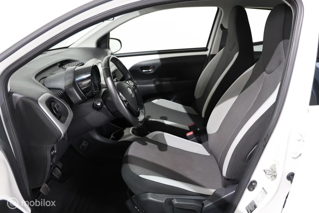  https://morgenlease.images.ilsa.cloud/b9abf377-f2db-419f-b94f-54a05bc3259a.webp