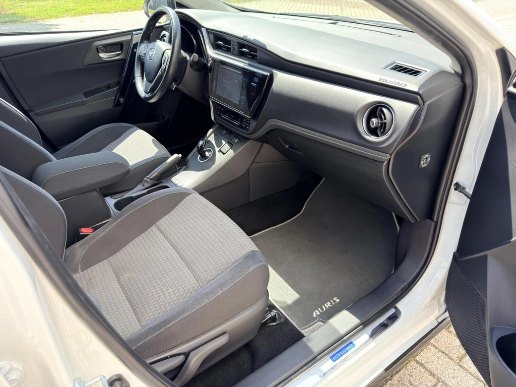  https://morgenlease.images.ilsa.cloud/ba193f88-ddbf-477a-9e9e-cb0ffda486f8.webp