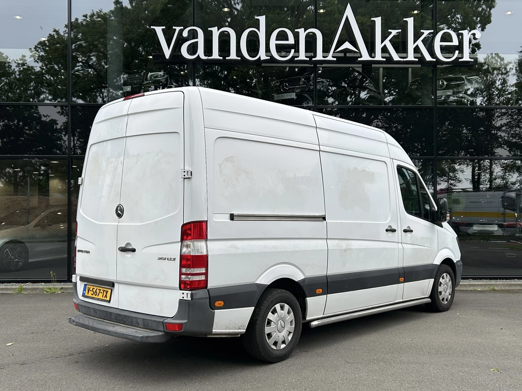  https://morgenlease.images.ilsa.cloud/ba257fb9-aee3-4a48-aa50-397bb1a97d7d.webp