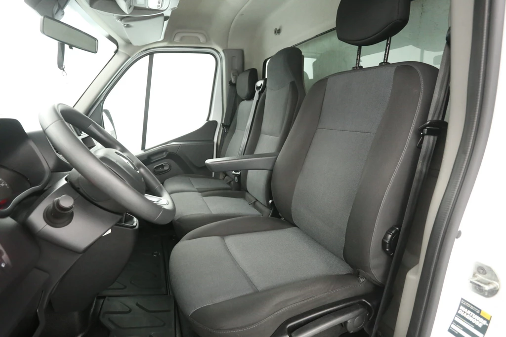  https://morgenlease.images.ilsa.cloud/c032db2d-7a31-41b3-9385-de6ef91182b3.webp