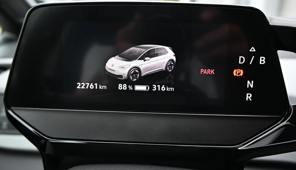  https://morgenlease.images.ilsa.cloud/c04dc8c6-de4b-485c-a6ec-a1e20b49535a.webp