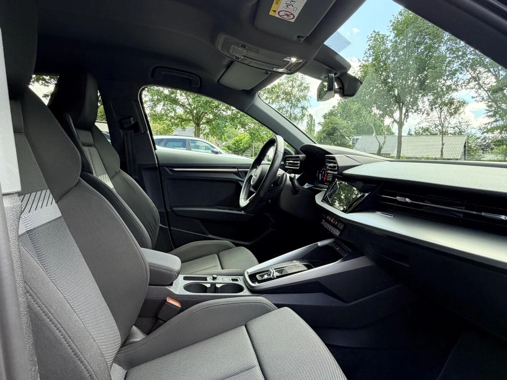  https://morgenlease.images.ilsa.cloud/c3a3a572-cac0-43fd-8a1c-f62573b9dbde.webp