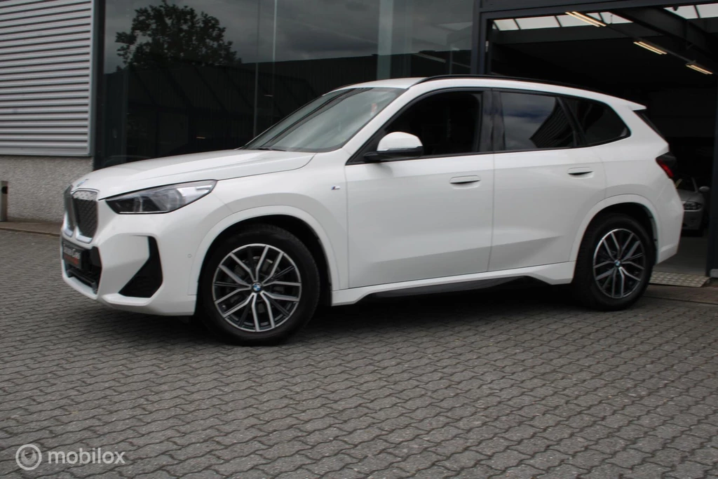  https://morgenlease.images.ilsa.cloud/c6f81371-c30b-4e7e-a368-53d07a590ce5.webp