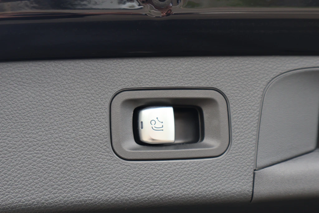  https://morgenlease.images.ilsa.cloud/c885ffd4-5875-4579-9d16-f9f575bc056c.webp