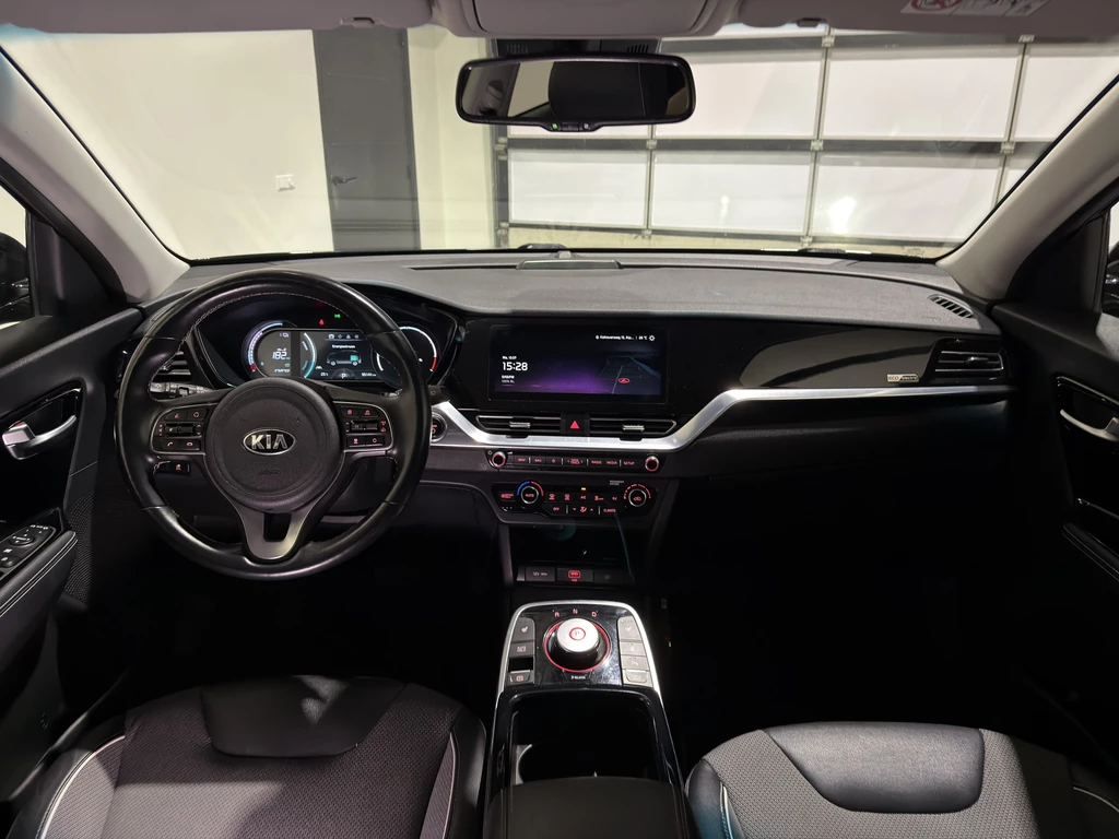  https://morgenlease.images.ilsa.cloud/c95619bf-288a-49db-93d8-a4029a1e8f7f.webp