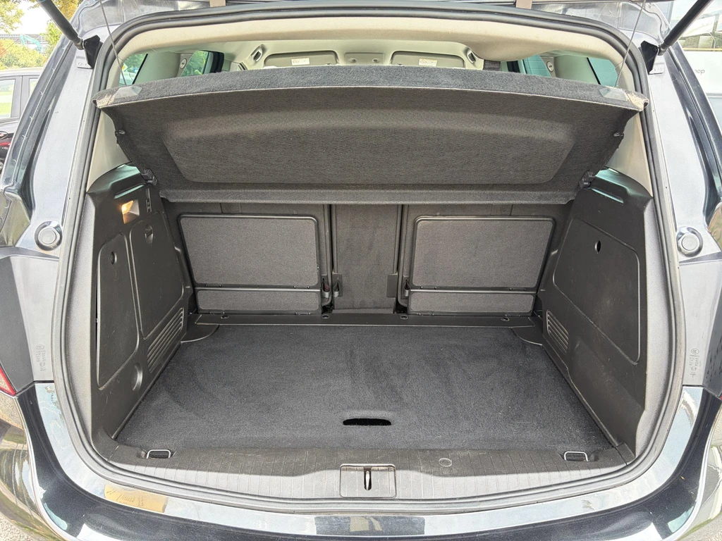  https://morgenlease.images.ilsa.cloud/c956a29b-33cf-44ca-947c-29d74dfbae26.webp