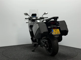 https://morgenlease.images.ilsa.cloud/cab32978-042d-4198-aeb1-2e81cfd7dd1b.webp
