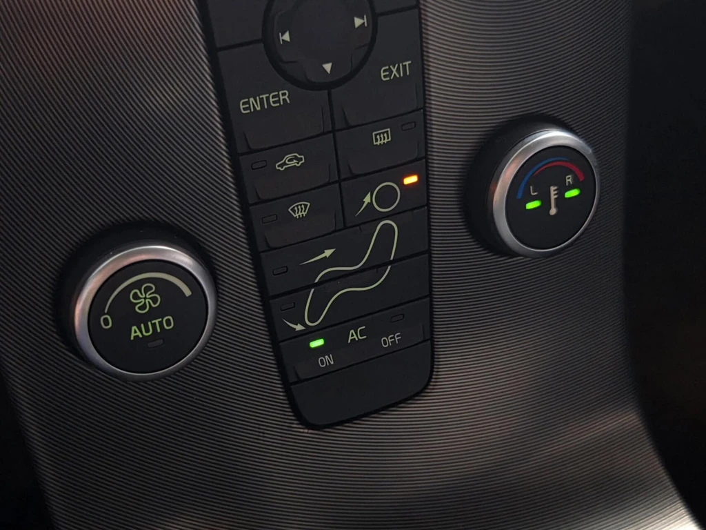  https://morgenlease.images.ilsa.cloud/ccda4dfb-f2e5-4c42-b110-41157e305fff.webp