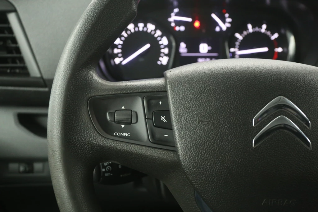  https://morgenlease.images.ilsa.cloud/cd3e7c87-2f25-48aa-8e02-434c19c776b7.webp