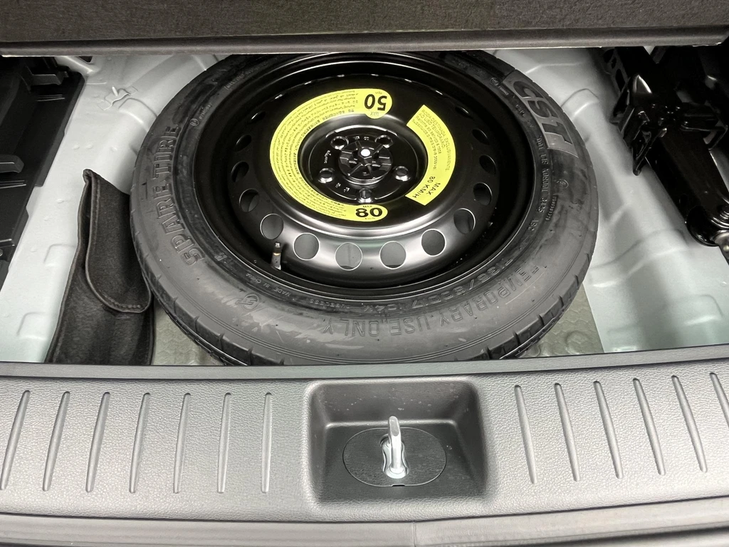  https://morgenlease.images.ilsa.cloud/cd770047-6a78-4ebc-90b6-597265c9265d.webp