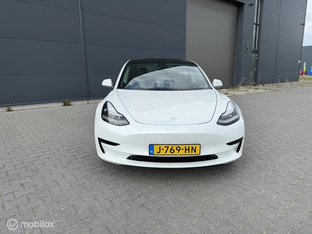  https://morgenlease.images.ilsa.cloud/d53997de-a1d7-4cf1-9ad2-a527f5b2991f.webp