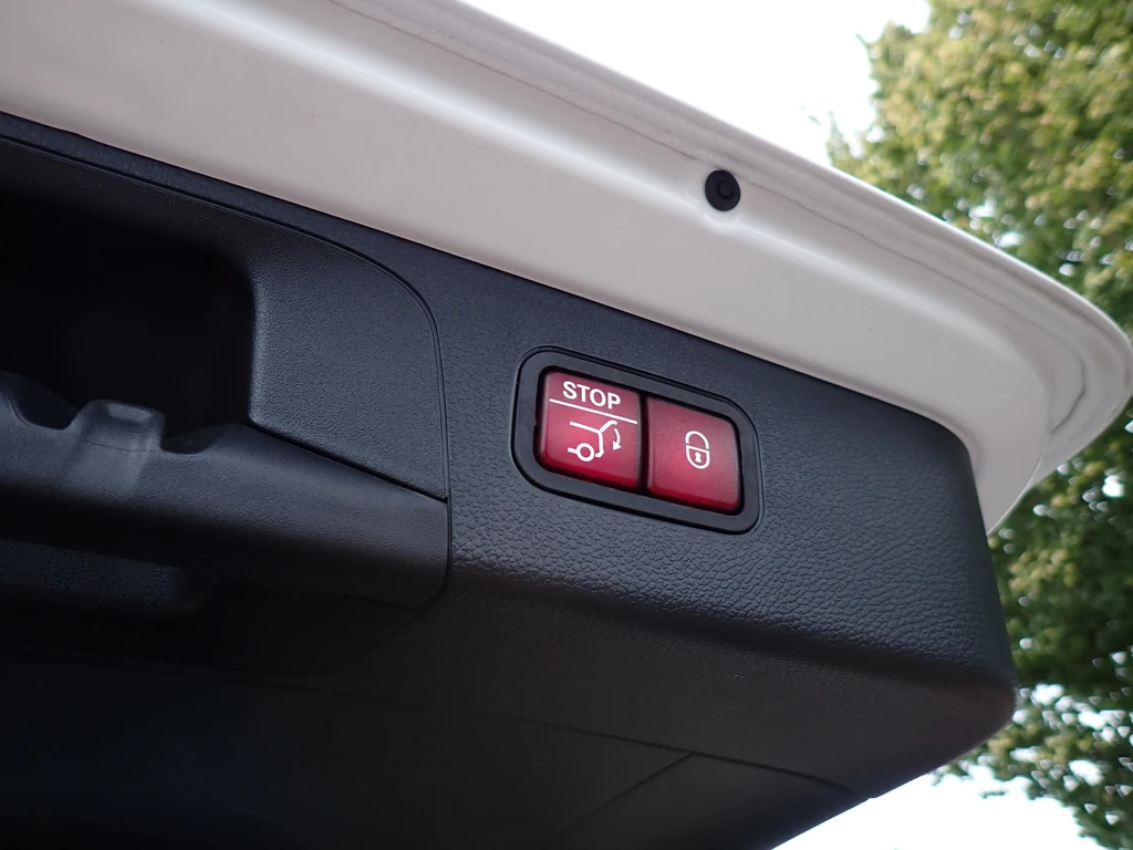  https://morgenlease.images.ilsa.cloud/d800b24e-0bce-4437-8a4b-b3265a55d3d8.webp