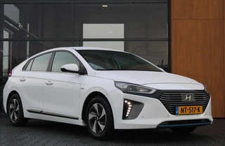 https://morgenlease.images.ilsa.cloud/d93e027c-8460-4fbc-98d2-a571888e571b.webp