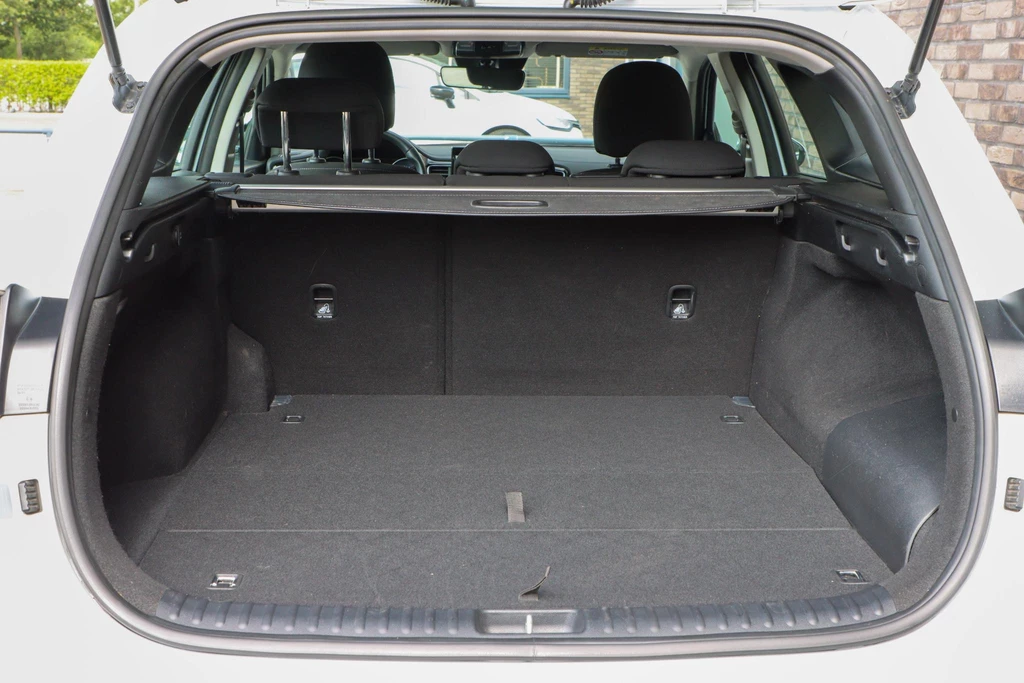  https://morgenlease.images.ilsa.cloud/d94041df-632e-4f0d-8856-6ed51e14430b.webp