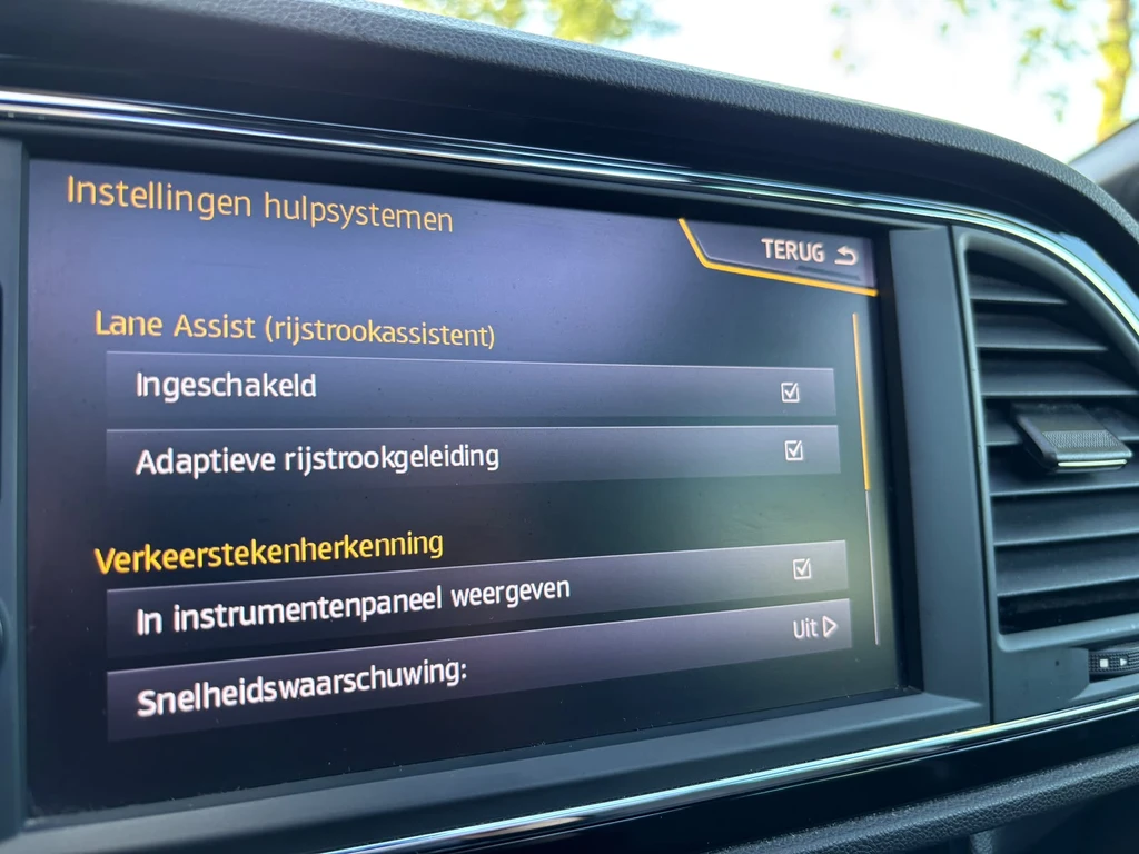  https://morgenlease.images.ilsa.cloud/df6e1a9e-92ca-4abe-b995-0872e649892c.webp