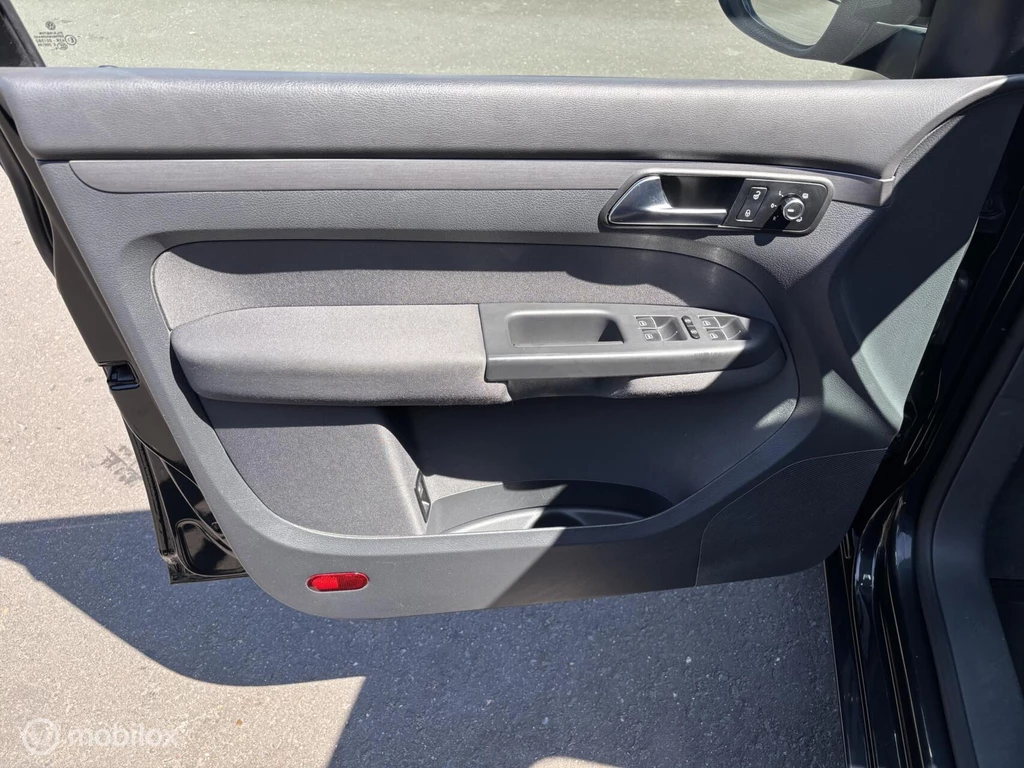  https://morgenlease.images.ilsa.cloud/e14e6c21-2cab-451b-b875-89ce004ae5b9.webp