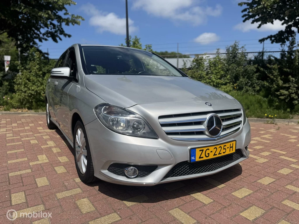  https://morgenlease.images.ilsa.cloud/e25ead79-dde4-40f7-b4a4-0dbeee17842d.webp