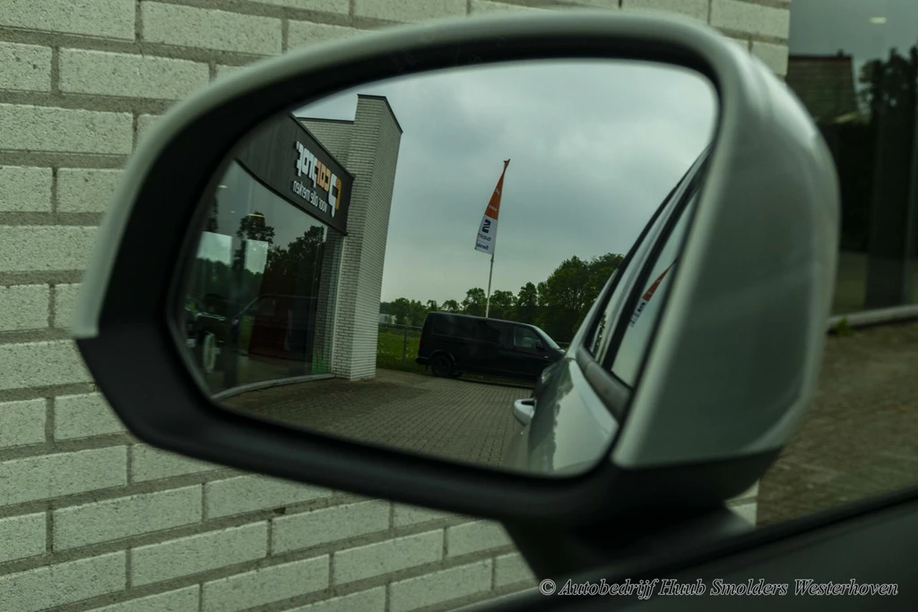  https://morgenlease.images.ilsa.cloud/e54c376c-6629-49a4-8920-a7eb9f163489.webp